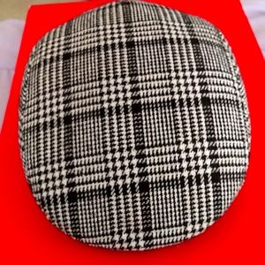 MADHATTER Hat Sz Sm-Med NWOT $34+Free scarf. I